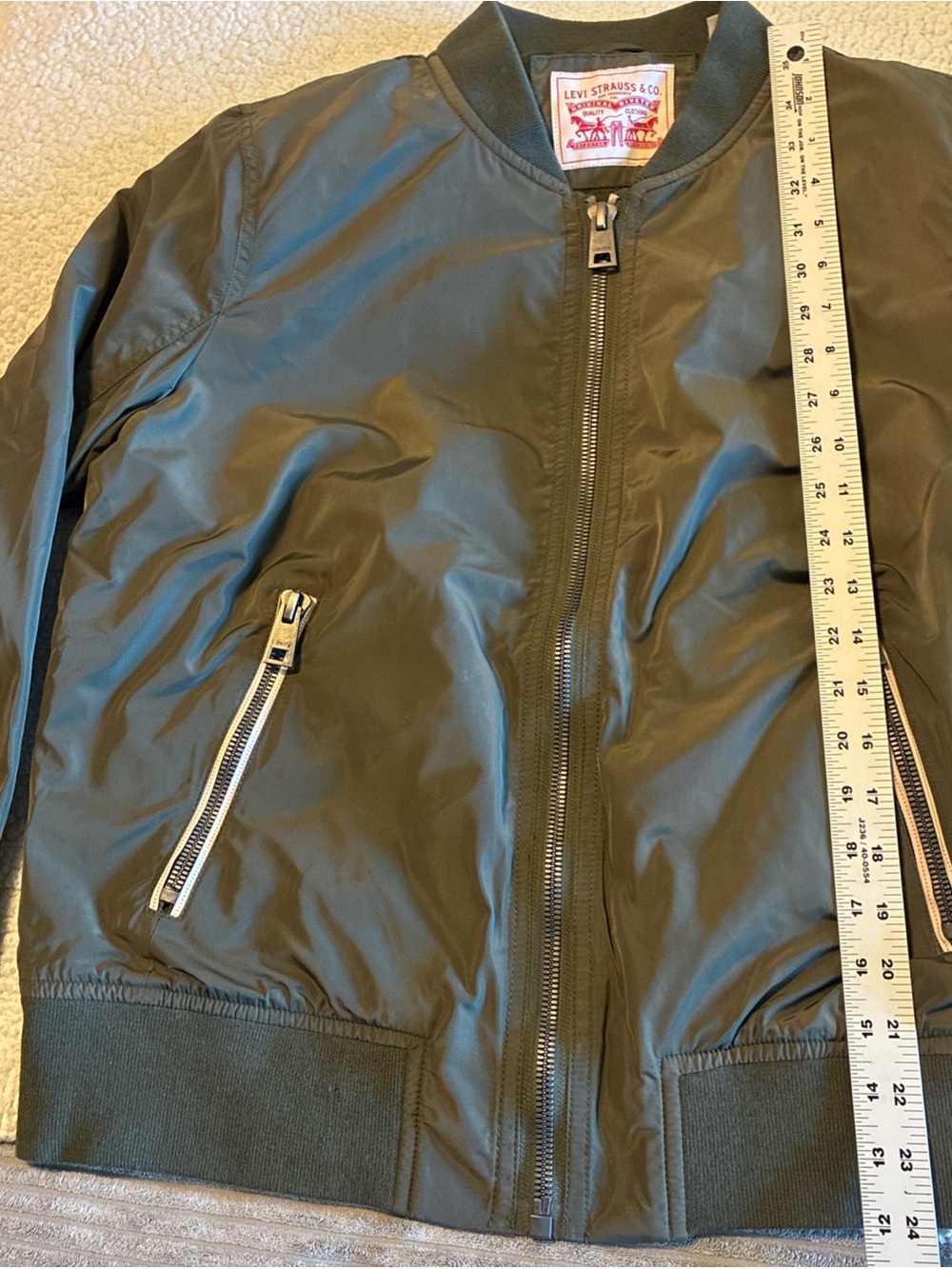 NWOT LEVI'S Lightweight Bomber Utility Jacket Olive Green Size Large - Picture 11 of 16